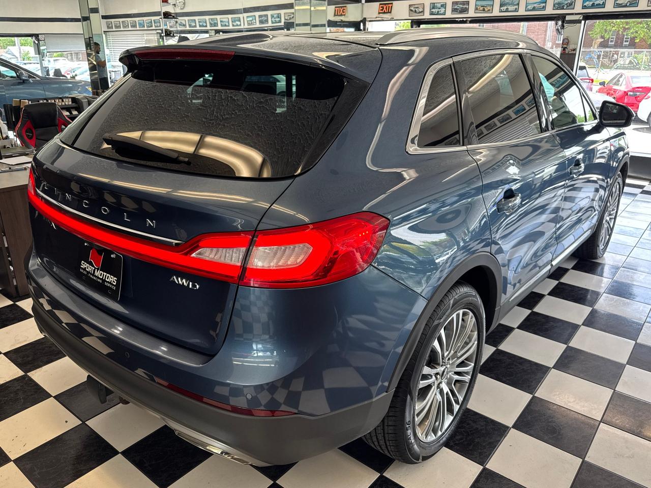 2018 Lincoln MKX AWD Reserve+Cooled Leather+New Tires+CLEAN CARFAX Photo10