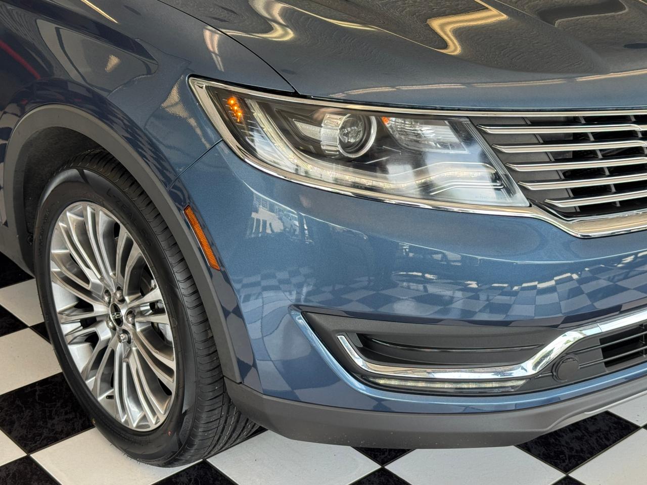2018 Lincoln MKX AWD Reserve+Cooled Leather+New Tires+CLEAN CARFAX Photo41