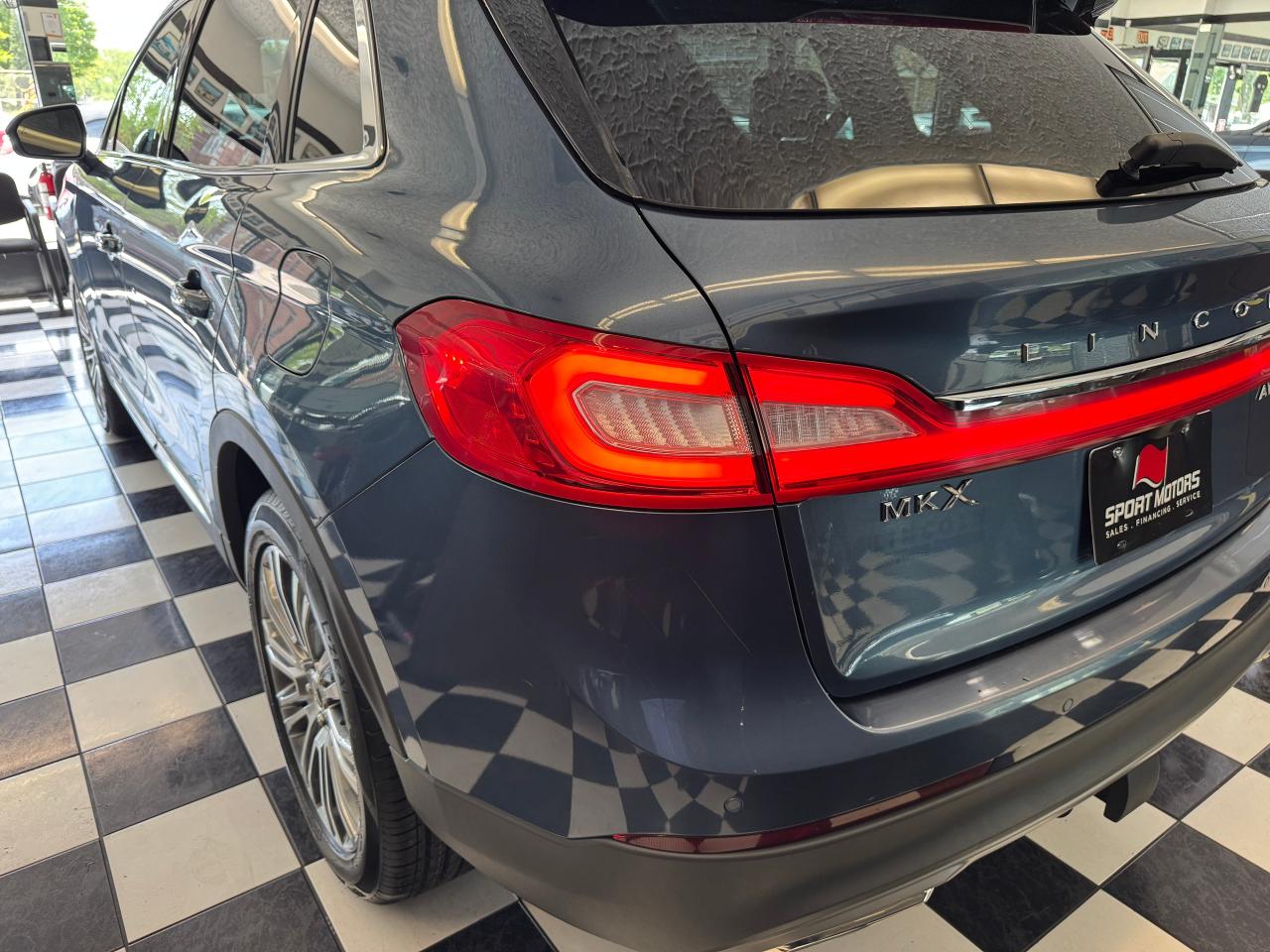 2018 Lincoln MKX AWD Reserve+Cooled Leather+New Tires+CLEAN CARFAX Photo43