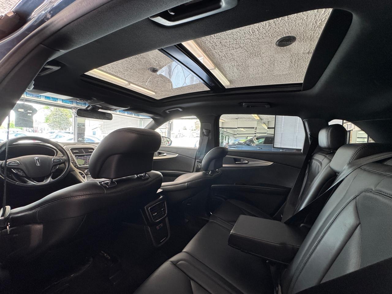 2018 Lincoln MKX AWD Reserve+Cooled Leather+New Tires+CLEAN CARFAX Photo71