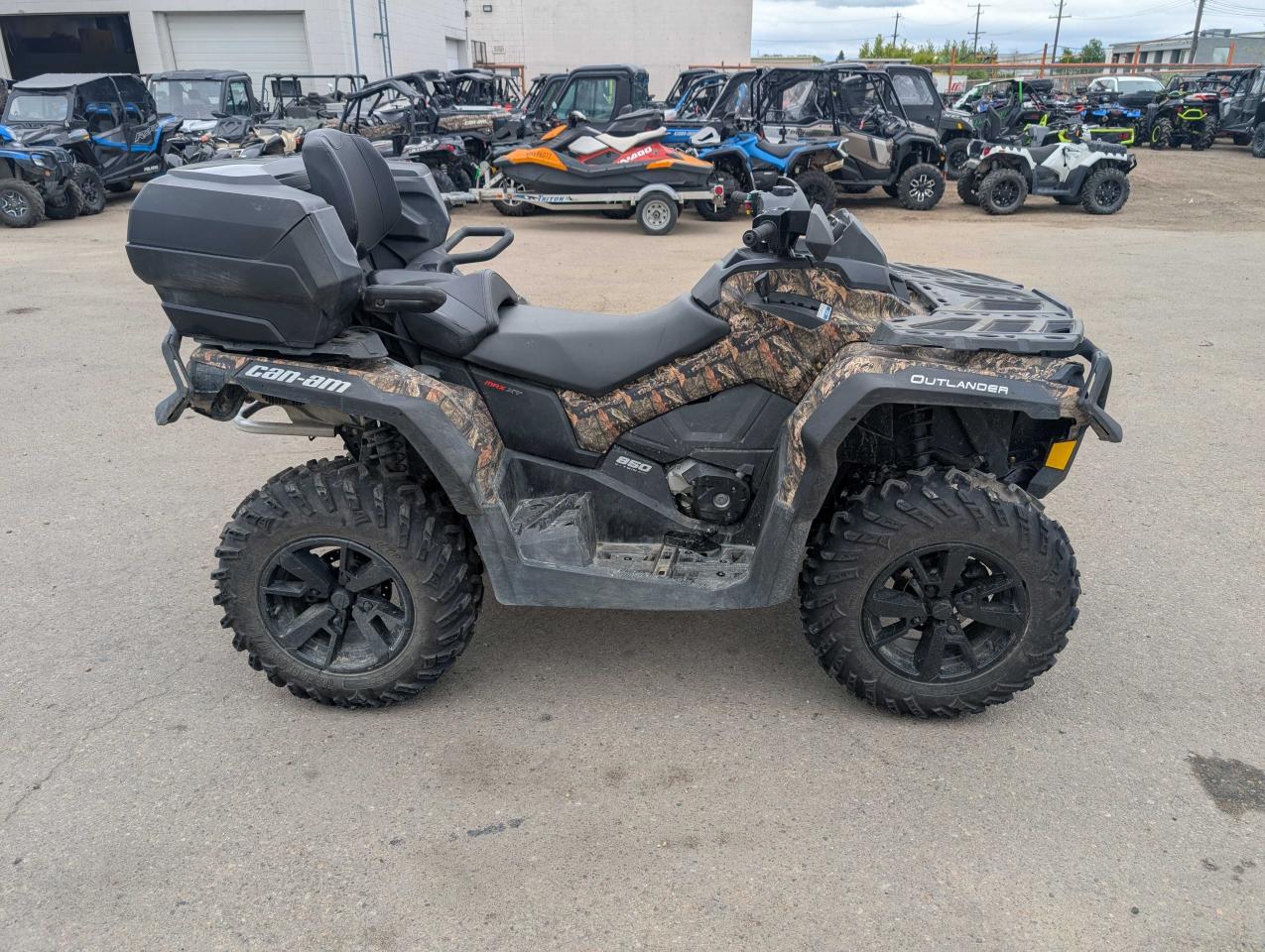 2020 Can-Am Outlander 850 Max XT  - Photo #5