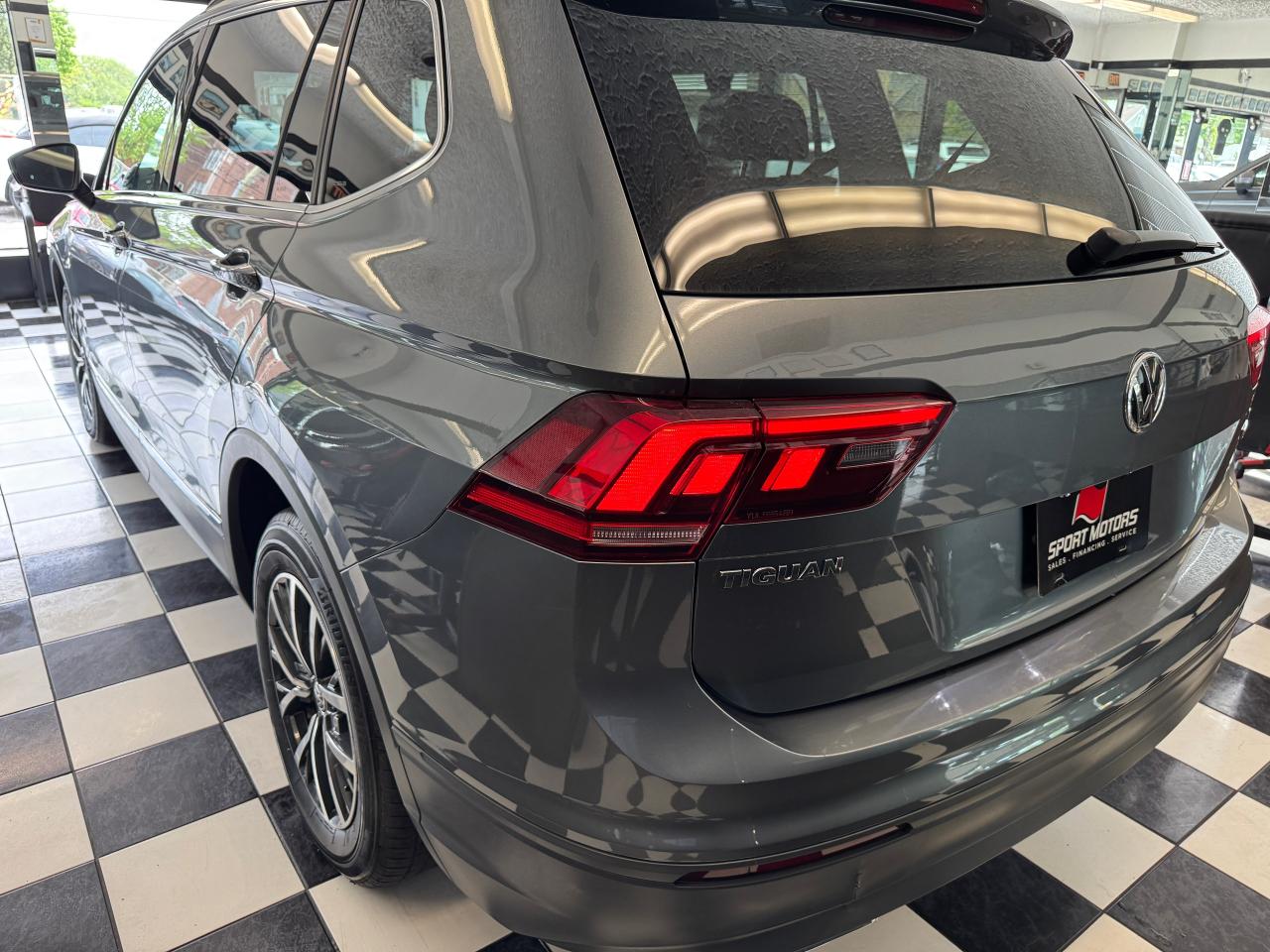2018 Volkswagen Tiguan COMFORTLINE 7 Passenger+Leather+Roof+CLEAN CARFAX Photo41