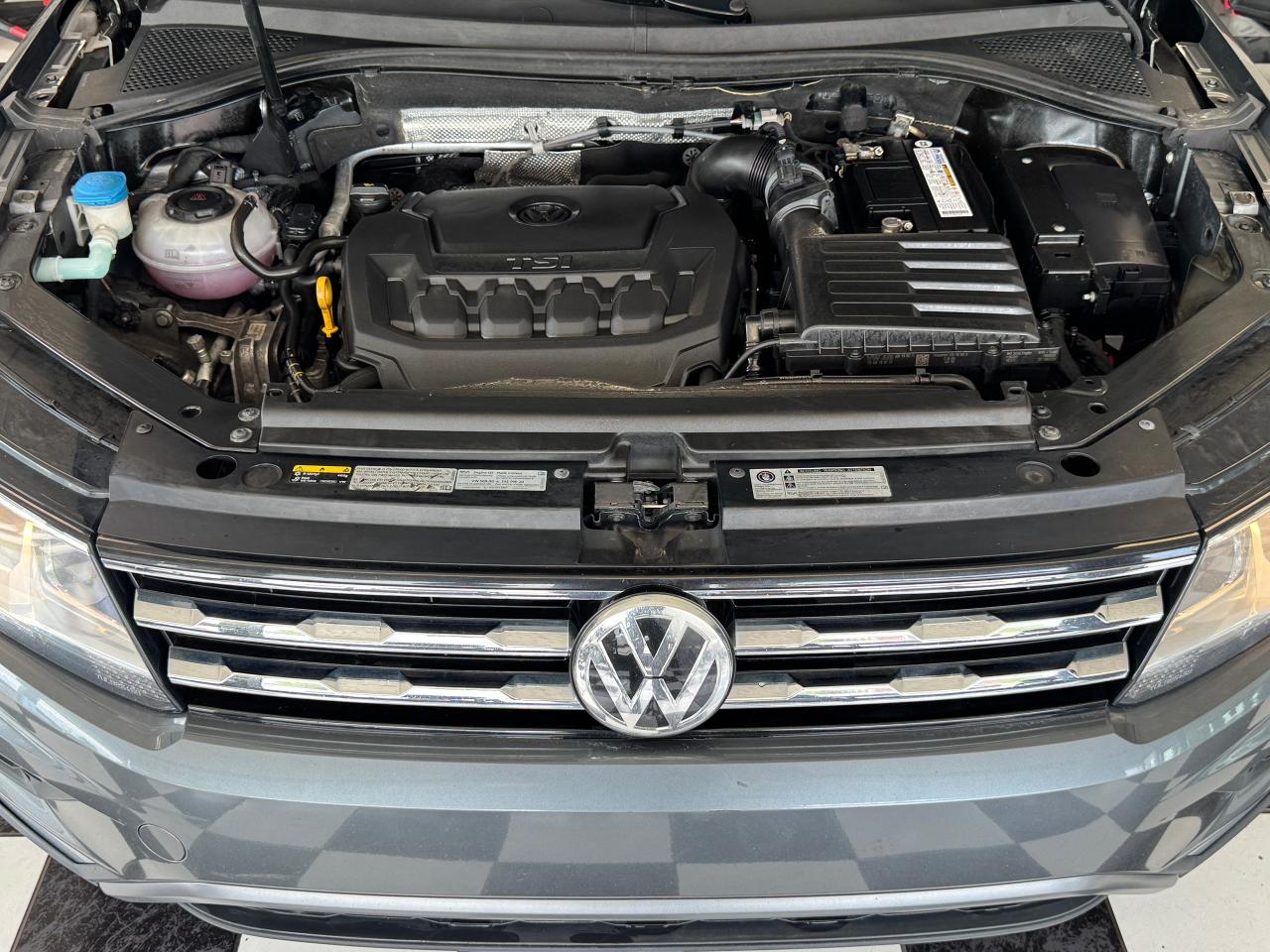 2018 Volkswagen Tiguan COMFORTLINE 7 Passenger+Leather+Roof+CLEAN CARFAX - Photo #13