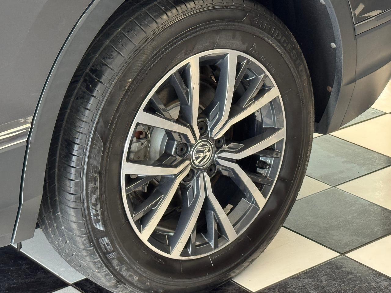 2018 Volkswagen Tiguan COMFORTLINE 7 Passenger+Leather+Roof+CLEAN CARFAX Photo119