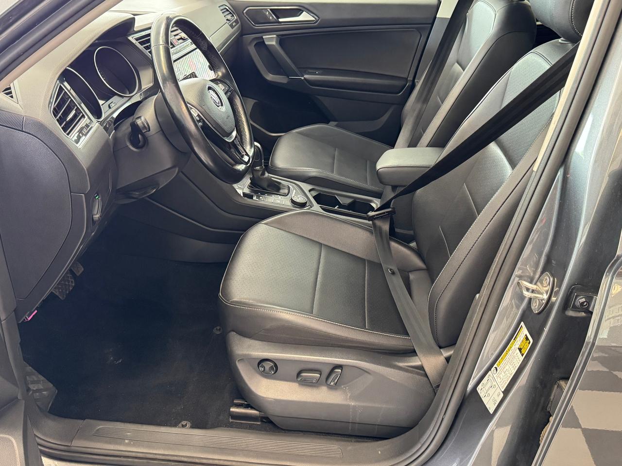 2018 Volkswagen Tiguan COMFORTLINE 7 Passenger+Leather+Roof+CLEAN CARFAX Photo86
