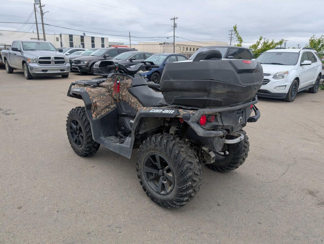 2020 Can-Am Outlander 850 Max XT  - Photo #4