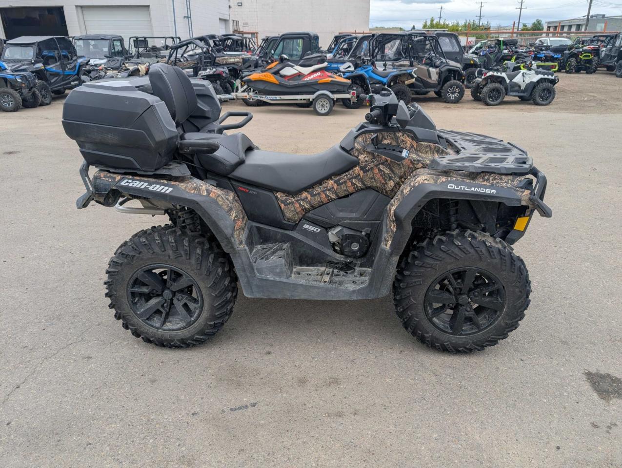 2020 Can-Am Outlander 850 Max XT  - Photo #5