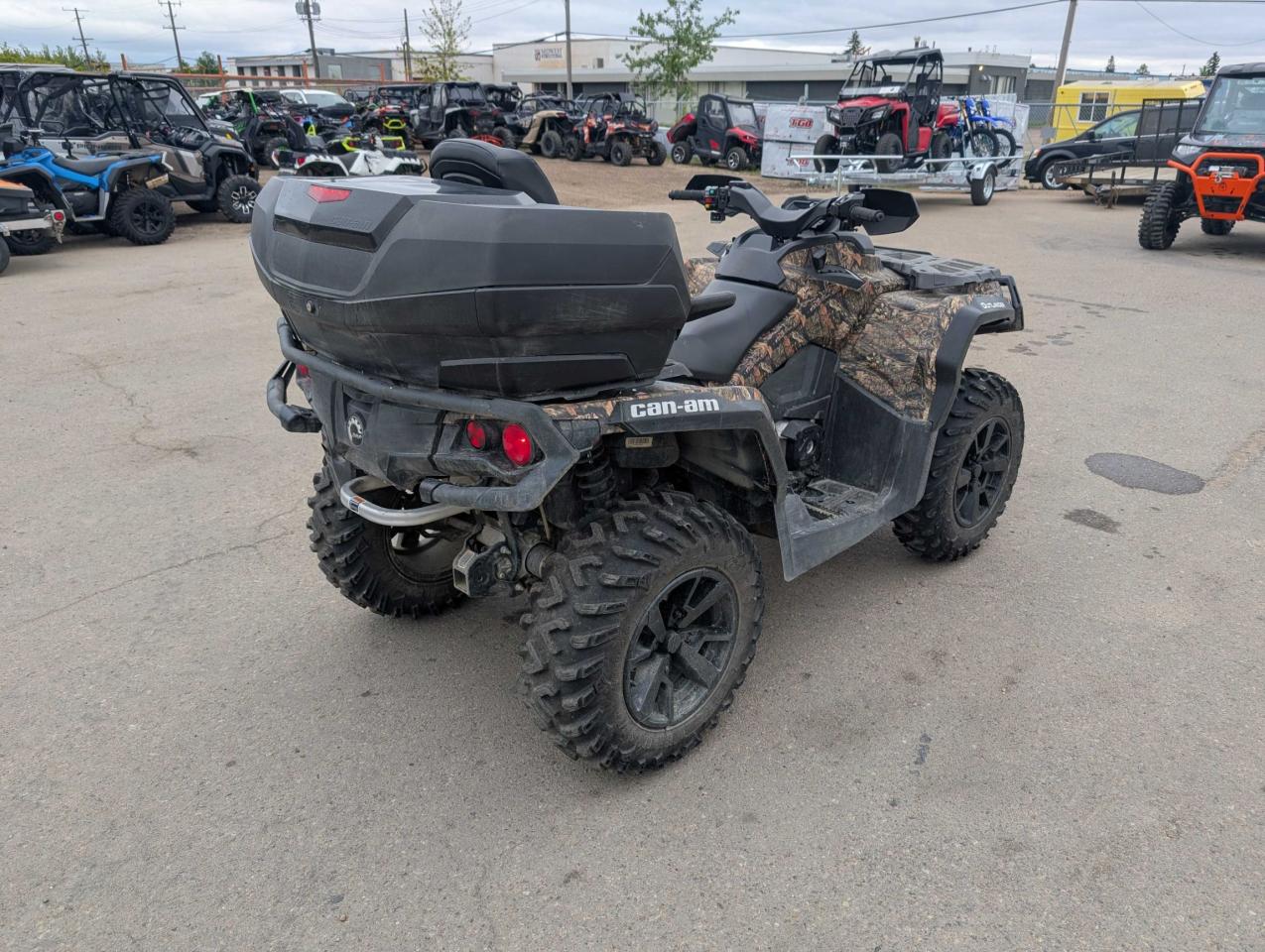 2020 Can-Am Outlander 850 Max XT  - Photo #3
