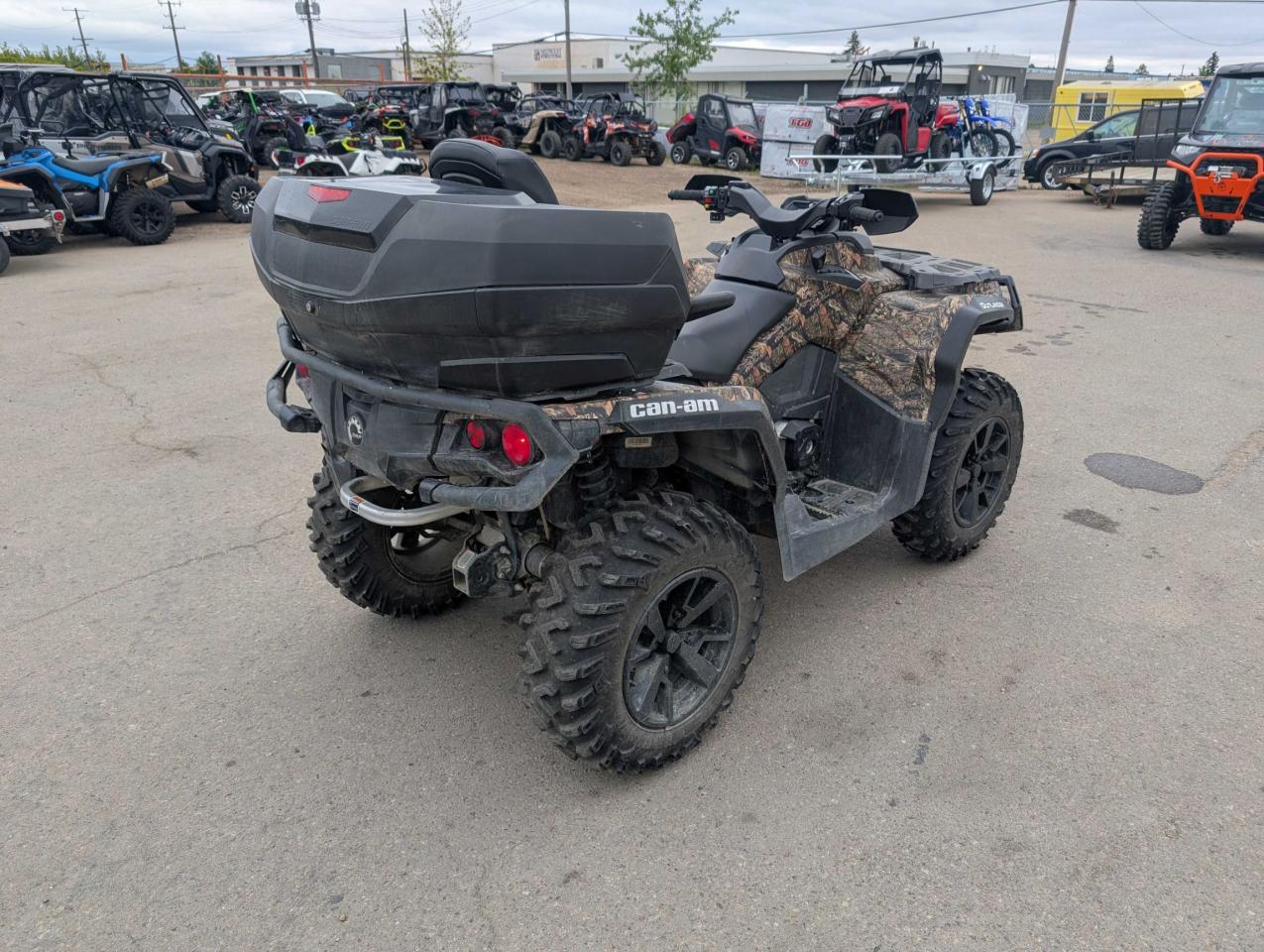 2020 Can-Am Outlander 850 Max XT  - Photo #3