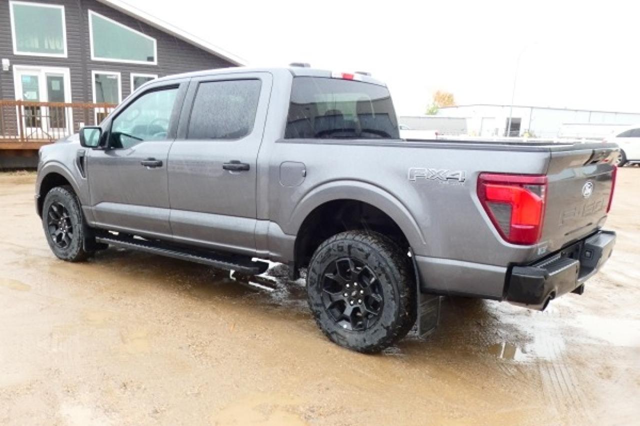 2024 Ford F-150 STX 4WD SuperCrew 5.5' Box w/cloth, NAV, BUC - Photo #8