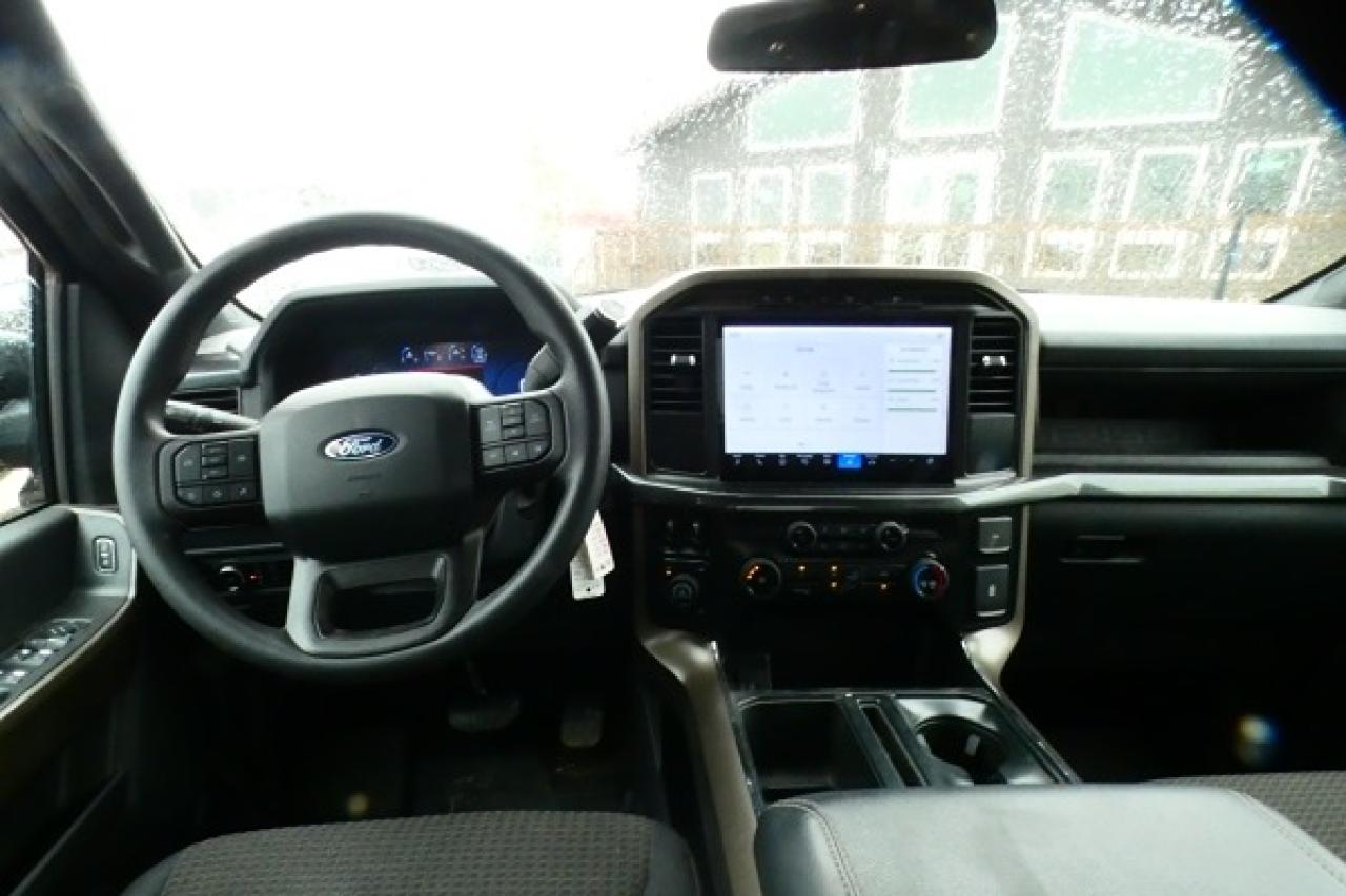 2024 Ford F-150 STX 4WD SuperCrew 5.5' Box w/cloth, NAV, BUC - Photo #11