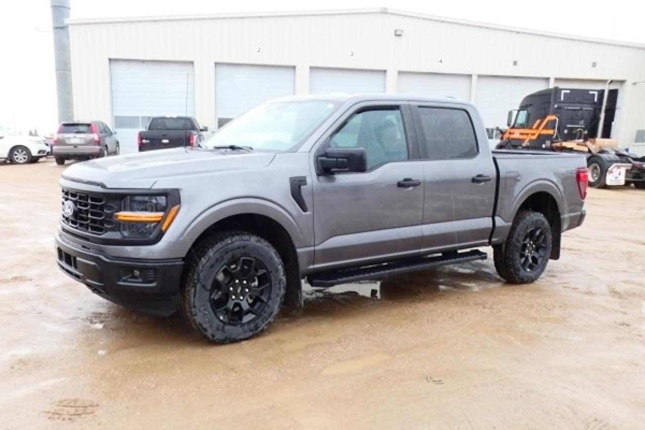 2024 Ford F-150 STX 4WD SuperCrew 5.5' Box w/cloth, NAV, BUC - Photo #2