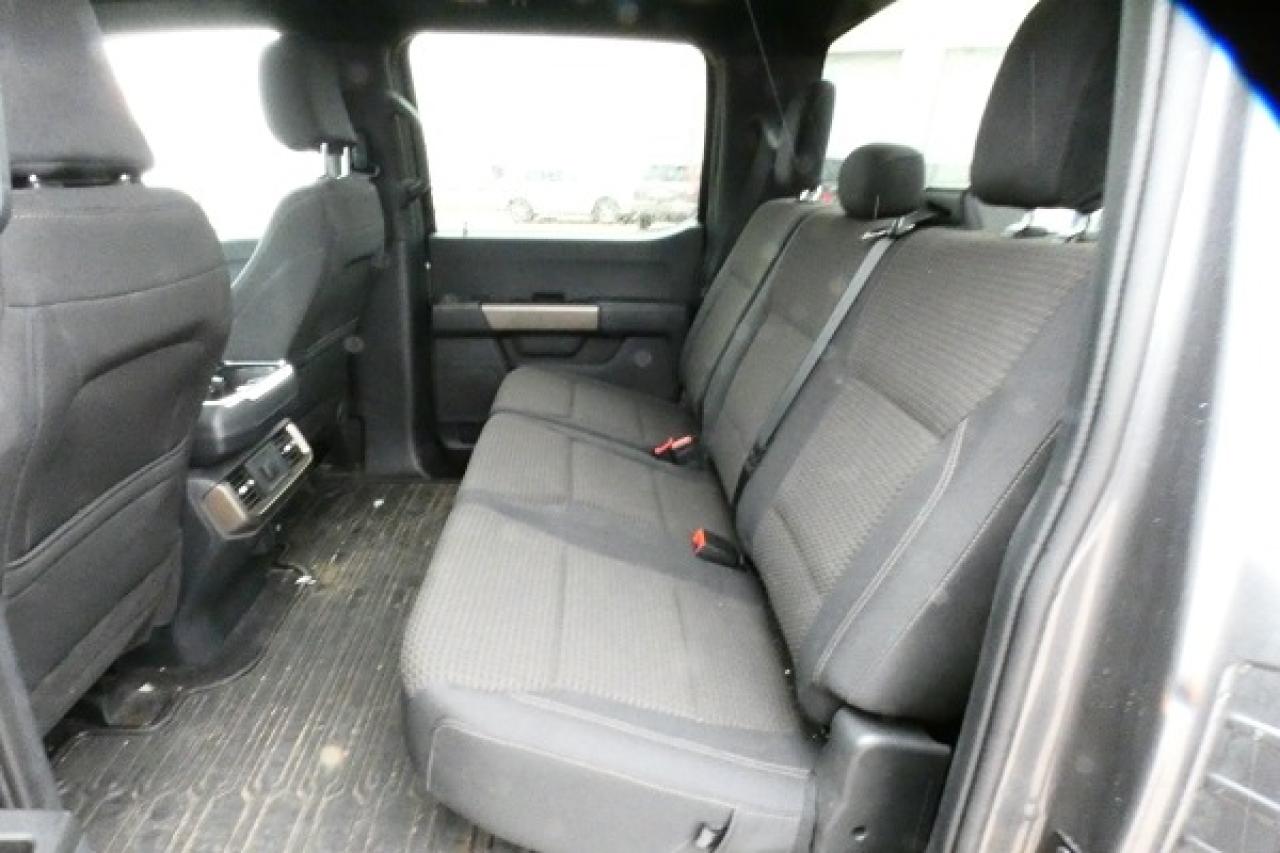2024 Ford F-150 STX 4WD SuperCrew 5.5' Box w/cloth, NAV, BUC - Photo #9