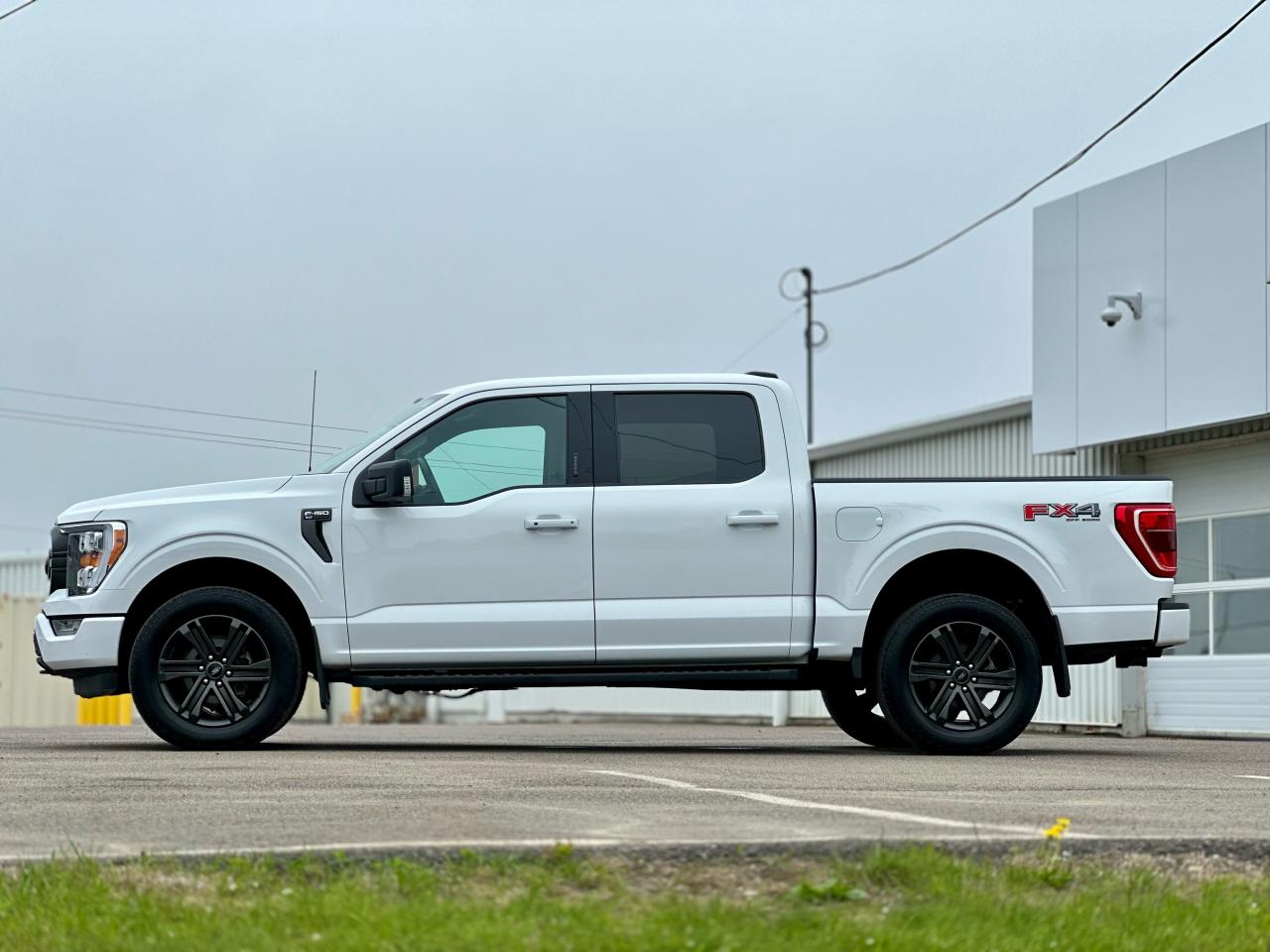 2022 Ford F-150 supercrew 4wd FX4 Photo4
