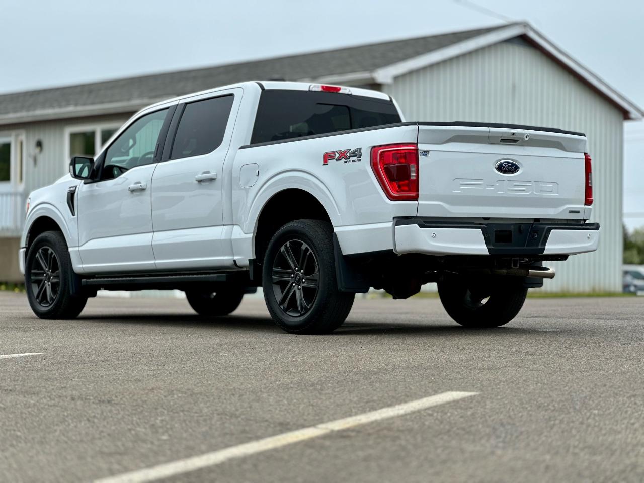 2022 Ford F-150 supercrew 4wd FX4 Photo3