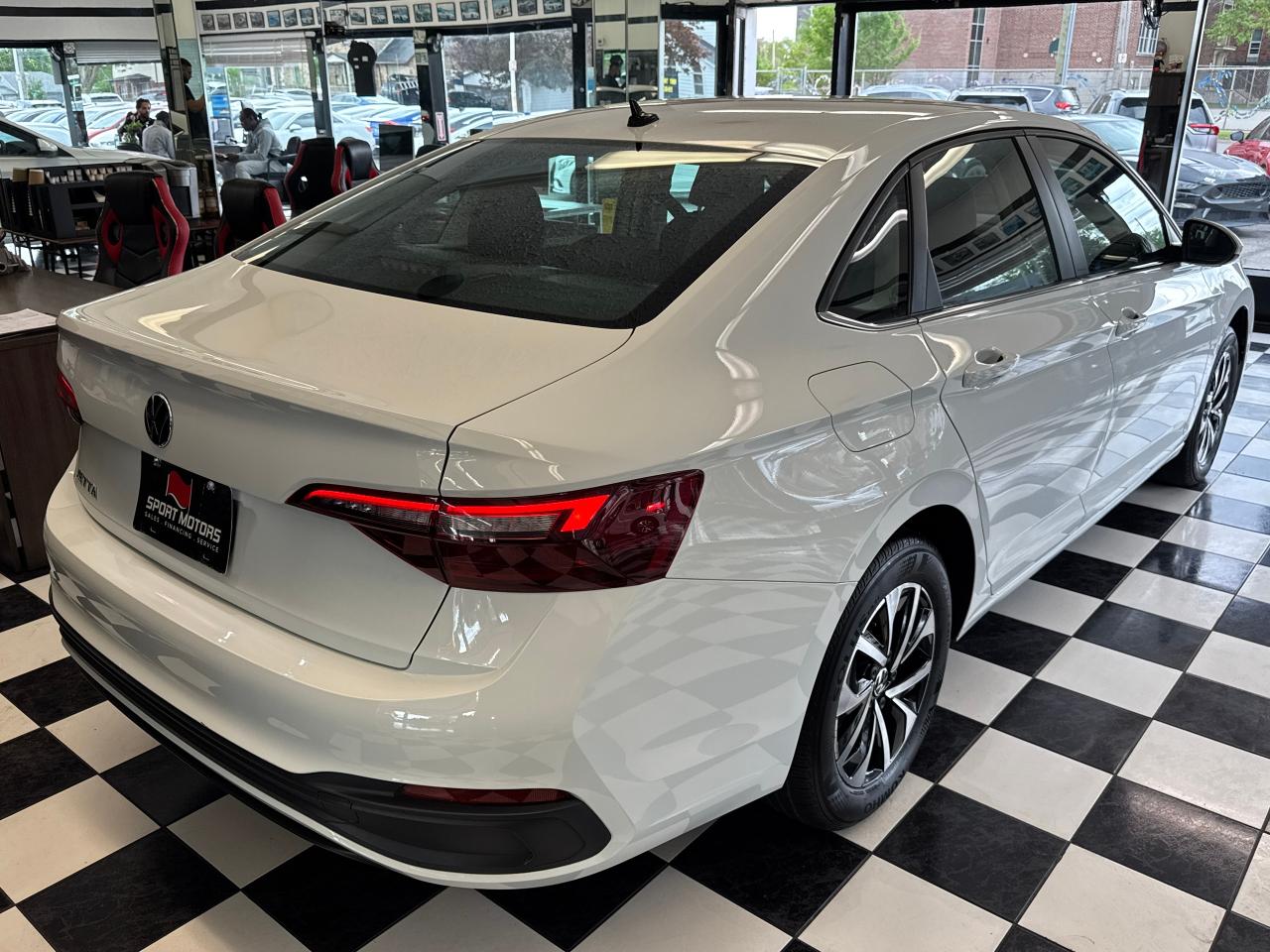 2023 Volkswagen Jetta Trendline+ONE OWNER+CLEAN CARFAX Photo6
