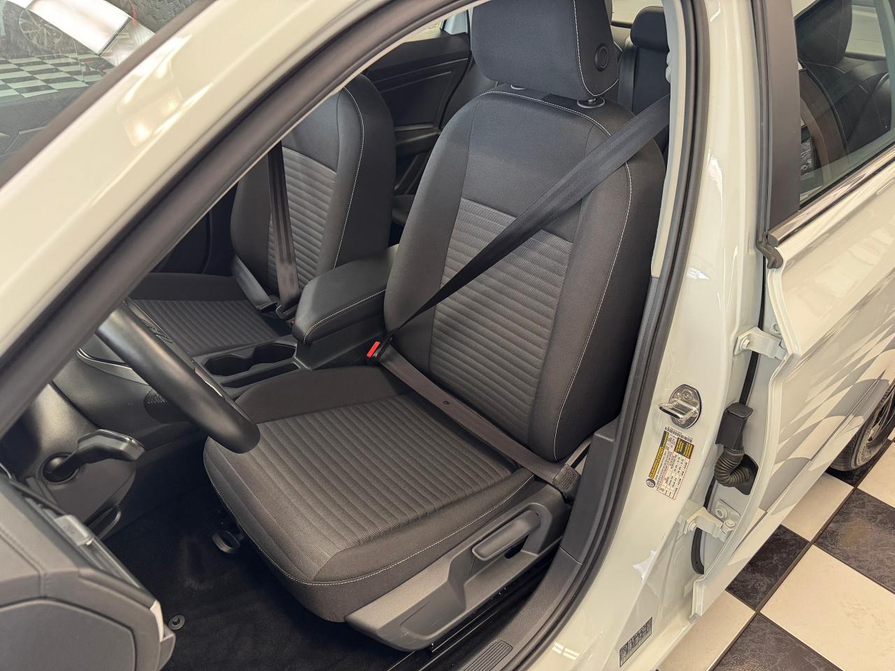 2023 Volkswagen Jetta Trendline+ONE OWNER+CLEAN CARFAX Photo19
