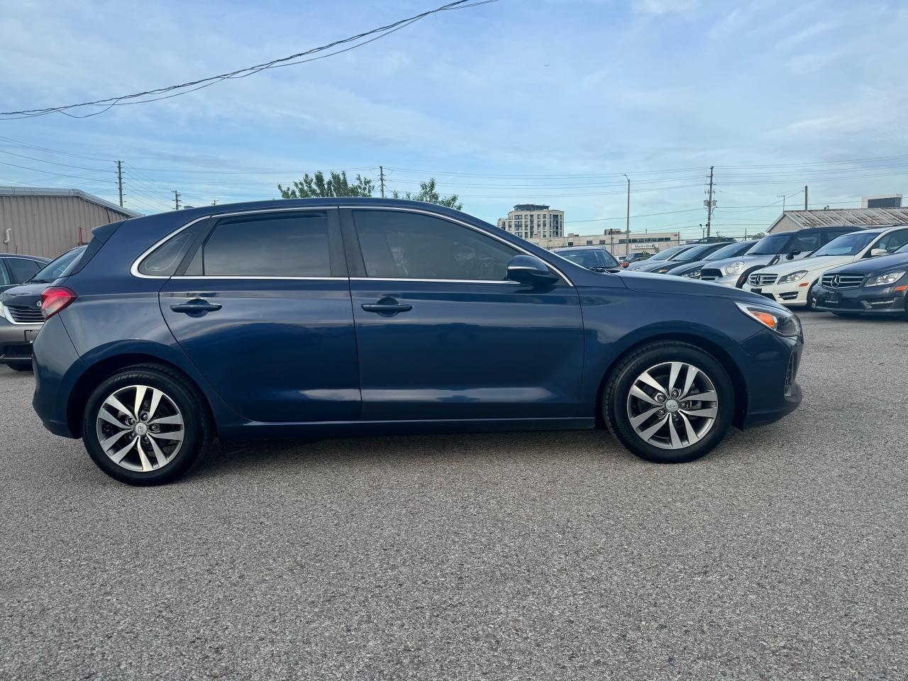 2018 Hyundai Elantra GT GT - Photo #4