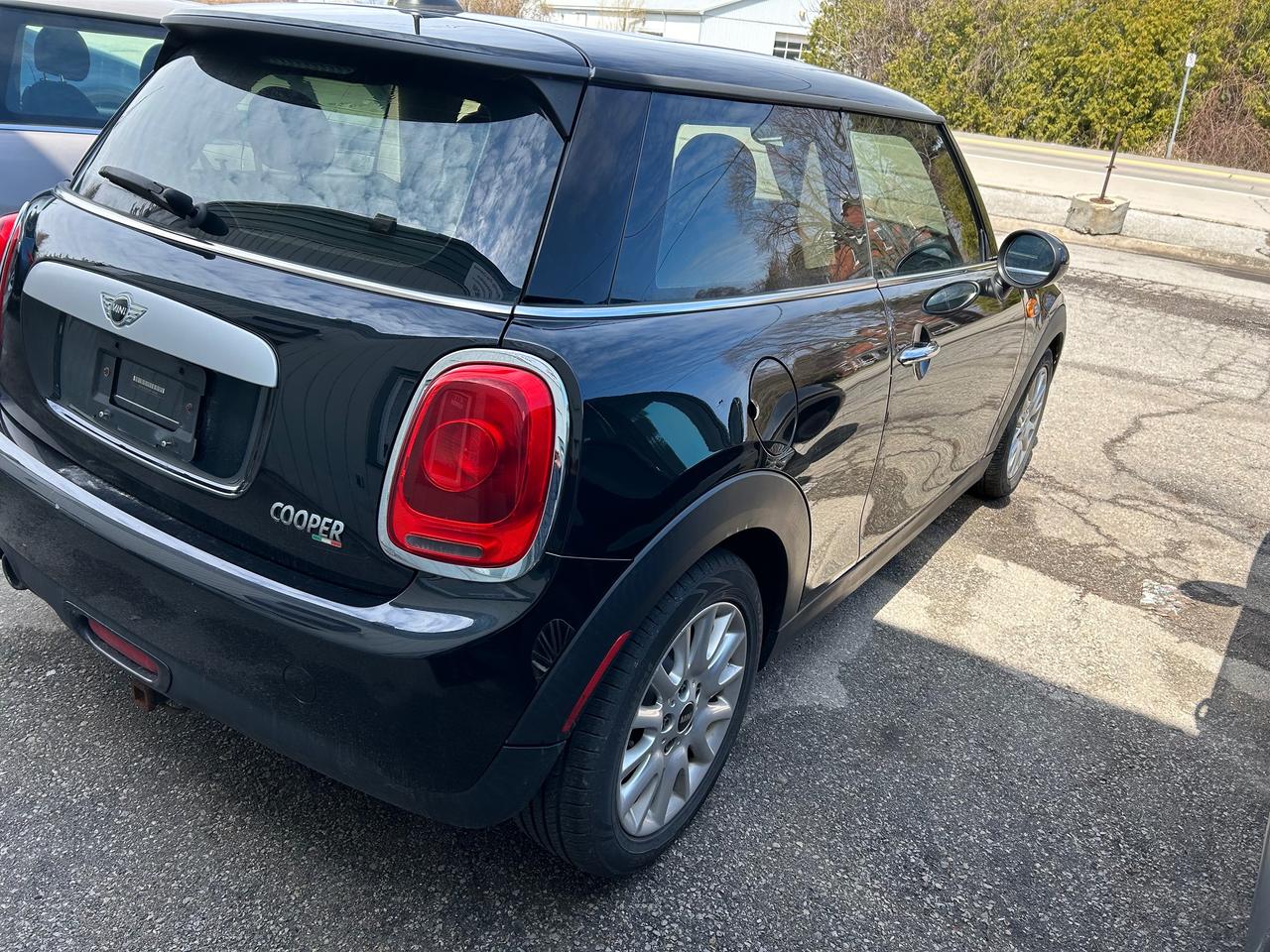 2014 MINI Cooper  Photo