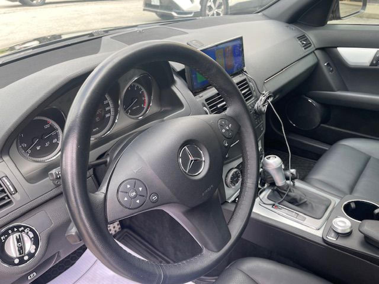 2009 Mercedes-Benz C-Class C300 / NAVIGATION / APPLE/ANDROID PLAY/ SUNROOF - Photo #13
