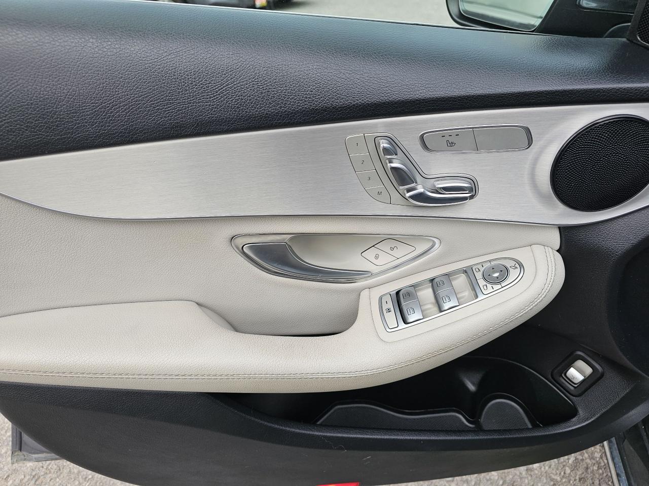 2017 Mercedes-Benz C-Class C 300 4-MATIC /NAVI/PANORAMIC/BACKUP CAMERA/ 142KM - Photo #17