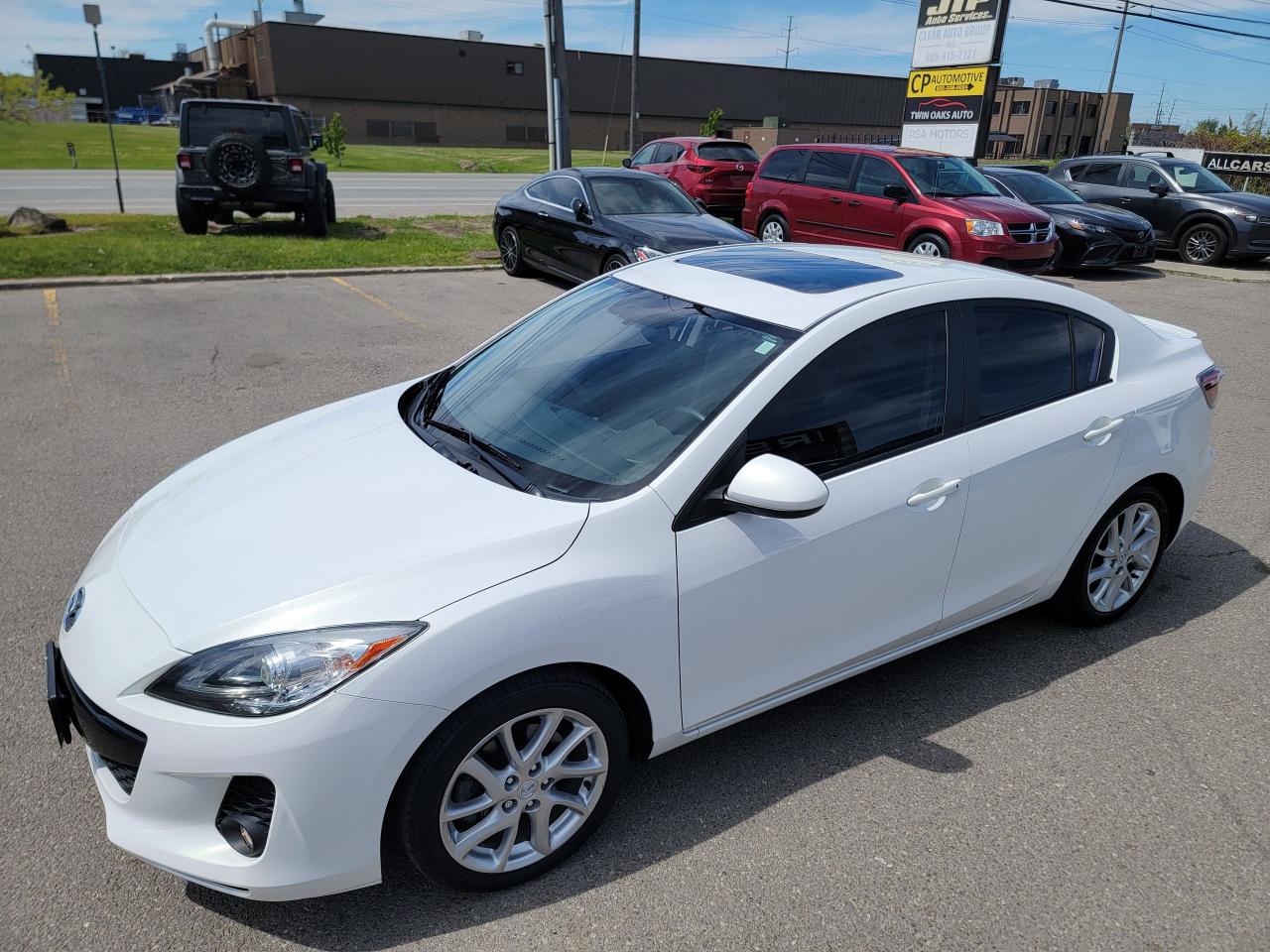 2012 Mazda MAZDA3 GT | LOW KMS | LIKE NEW - Photo #9