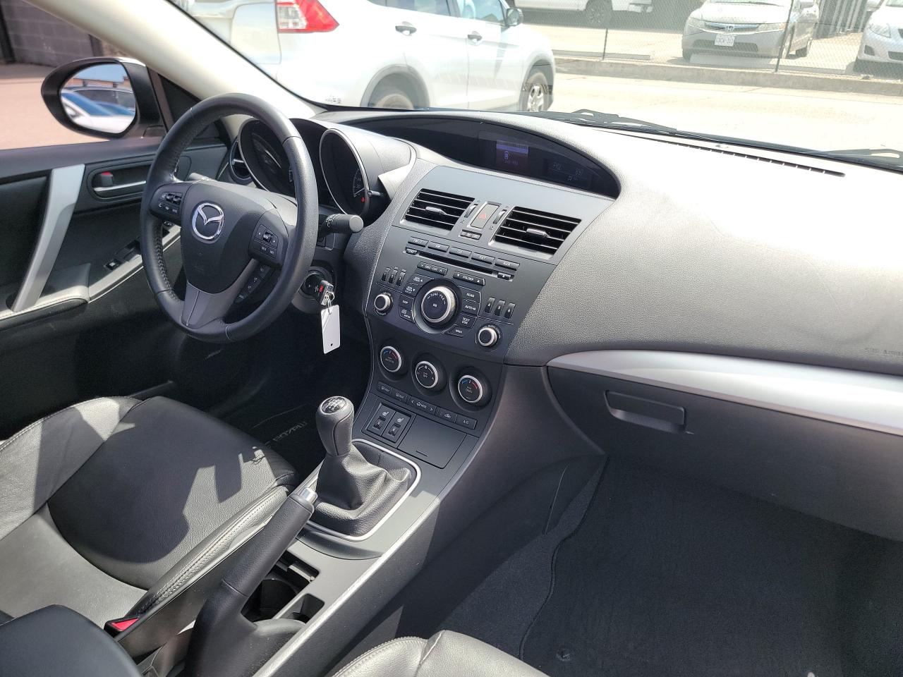2012 Mazda MAZDA3 GT | LOW KMS | LIKE NEW - Photo #16