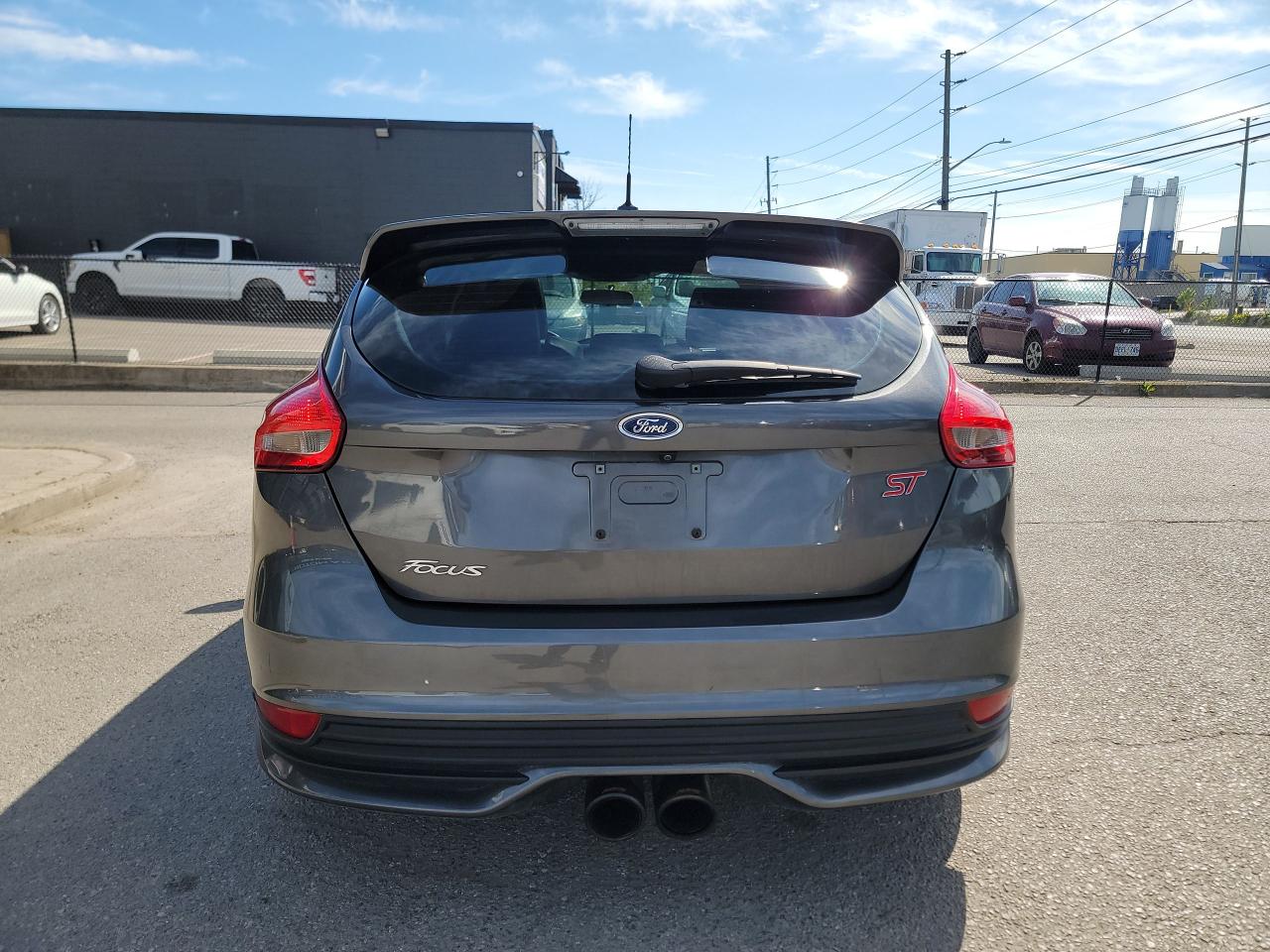 2016 Ford Focus ST | LOW KMS | LOADED - Photo #6