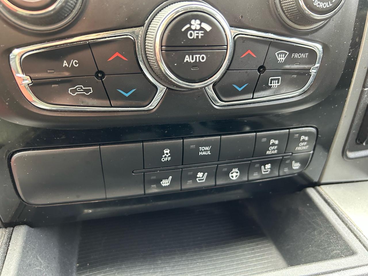 2016 RAM 1500 SPORT - Photo #6