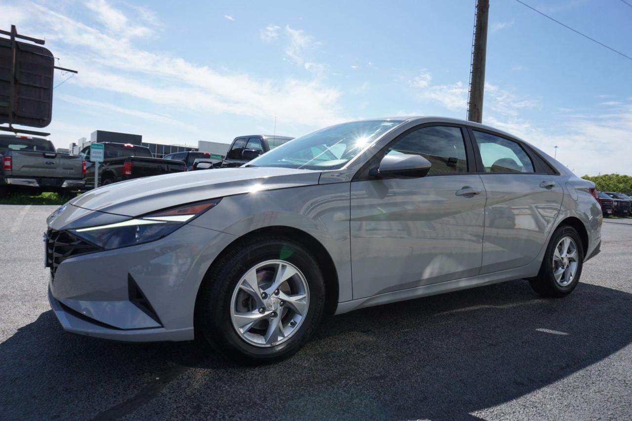 2022 Hyundai Elantra ESSENTIAL CERTIFIED *FREE ACCIDENT*HYUNDAI MAINTAIN* NAV CAMERA BLUETOOTH HEATED SEATS CRUISE ALLOYS - Photo #3