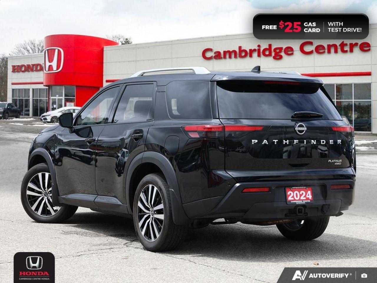 2024 Nissan Pathfinder Platinum Photo3