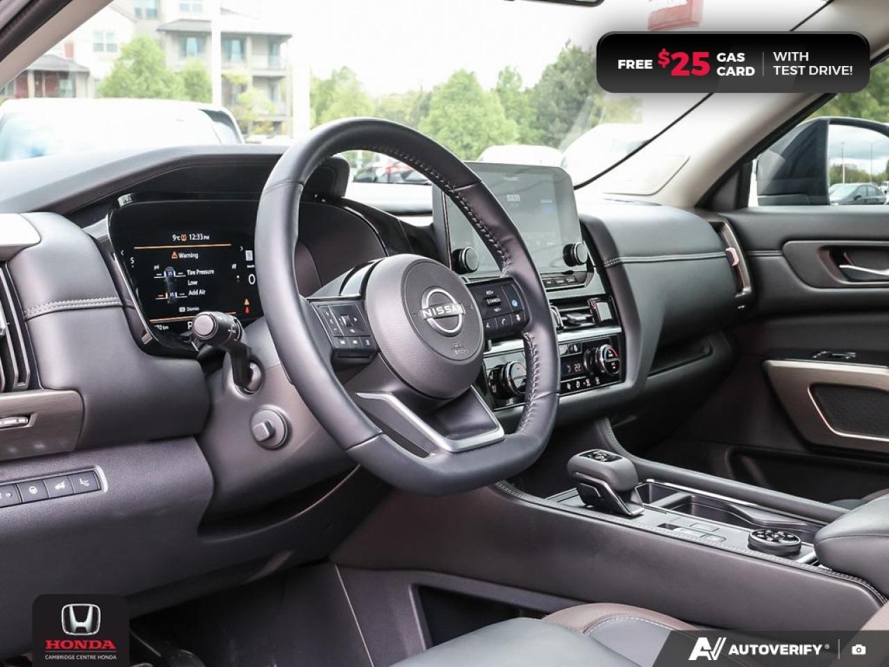 2024 Nissan Pathfinder Platinum Photo