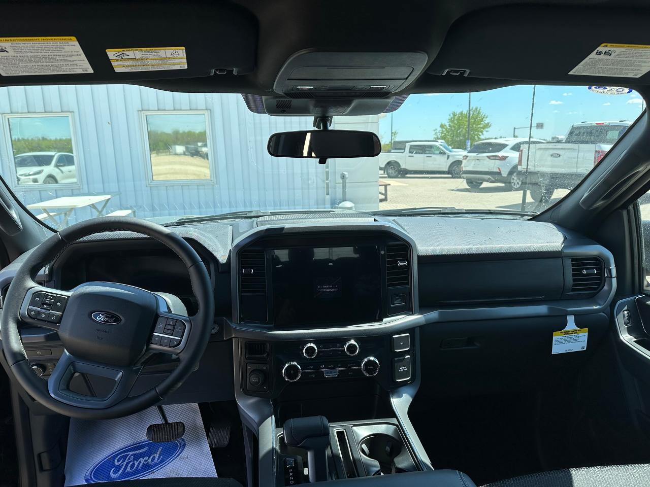 2025 Ford F-150 XLT 4WD SuperCrew 5.5' Box Photo5