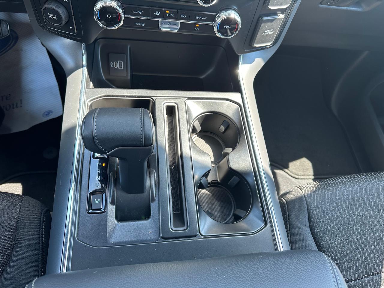 2025 Ford F-150 XLT 4WD SuperCrew 5.5' Box Photo5