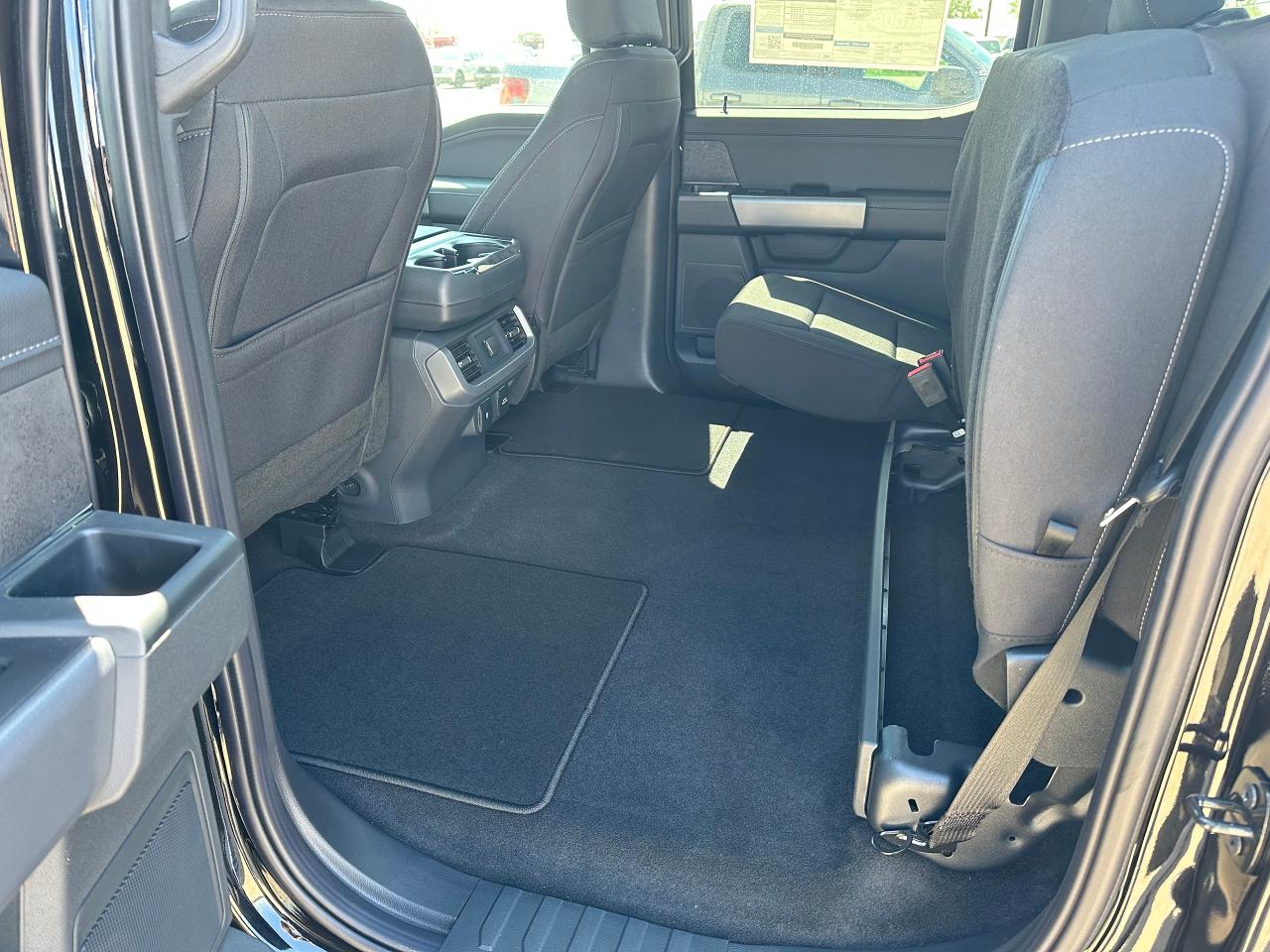 2025 Ford F-150 XLT 4WD SuperCrew 5.5' Box Photo5