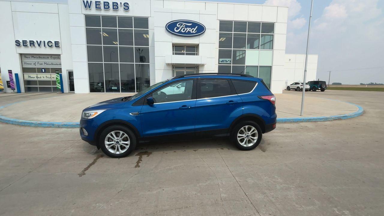 2017 Ford Escape SE 4WD 4DR Photo4