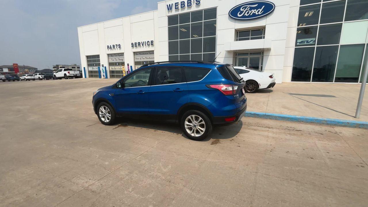 2017 Ford Escape SE 4WD 4DR Photo5