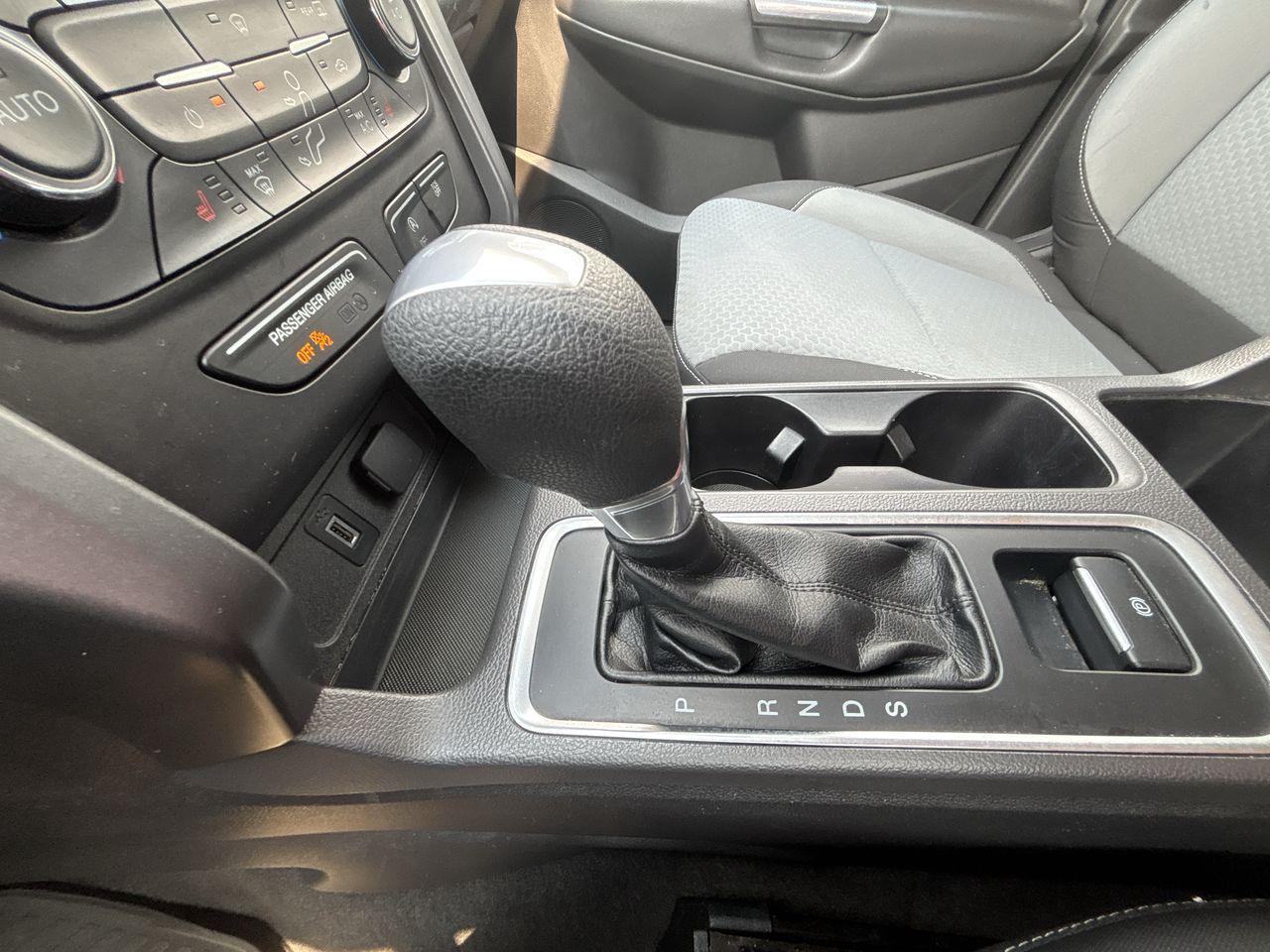 2017 Ford Escape SE 4WD 4DR Photo5