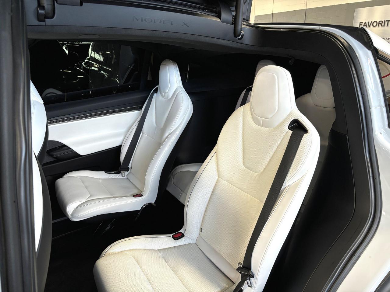 2022 Tesla Model X Plaid AWD|1020HP|6PASS|WHITEONWHITE|FSD|FULLPPF|++ - Photo #9