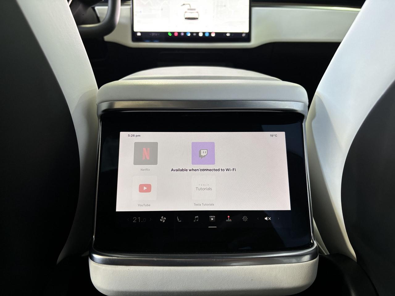 2022 Tesla Model X Plaid AWD|1020HP|6PASS|WHITEONWHITE|FSD|FULLPPF|++ - Photo #15
