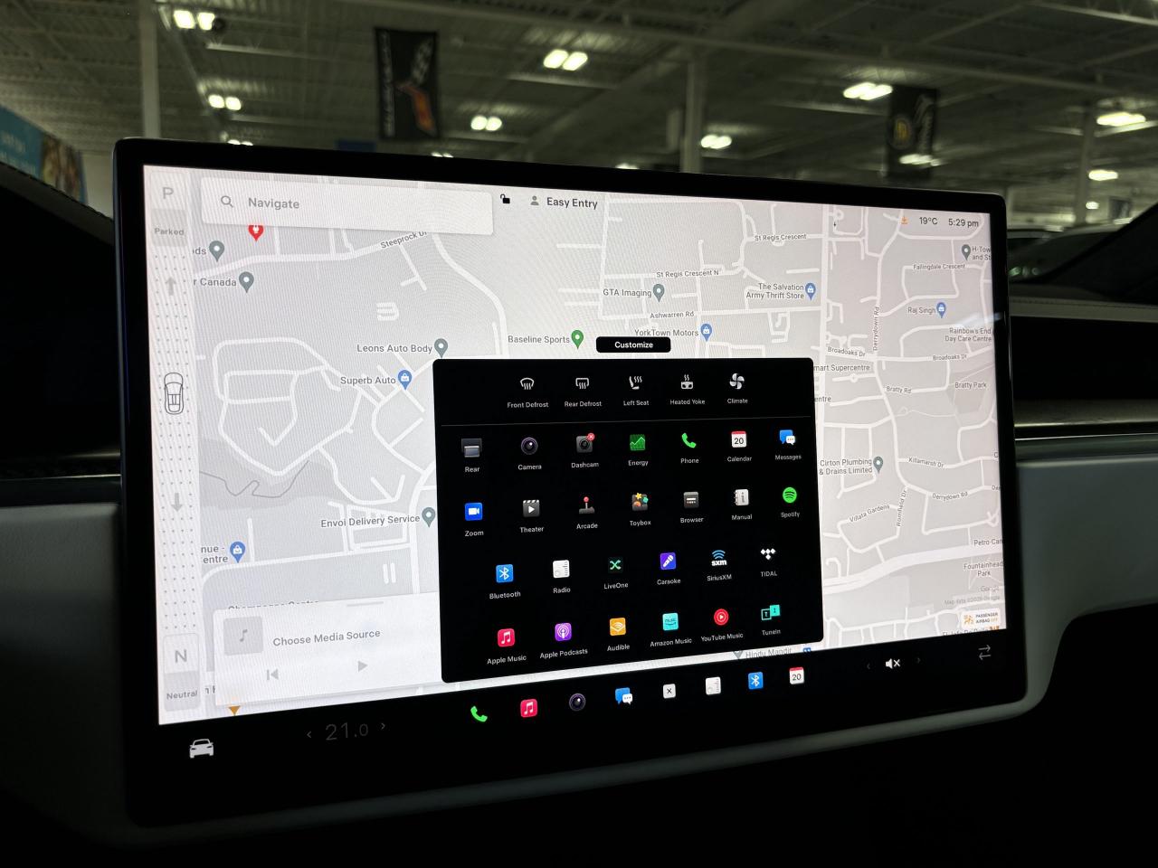 2022 Tesla Model X Plaid AWD|1020HP|6PASS|WHITEONWHITE|FSD|FULLPPF|++ - Photo #36