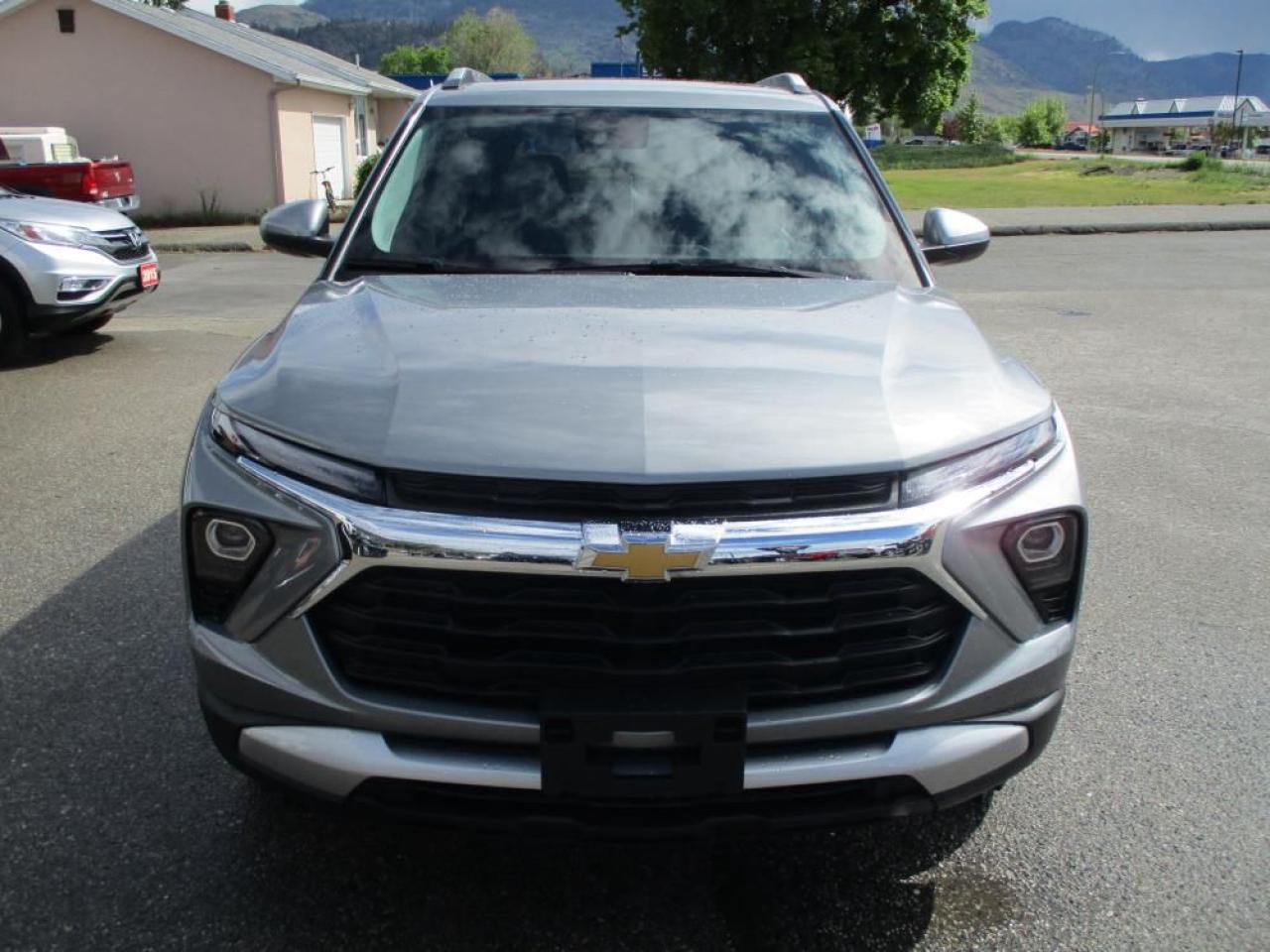 2025 Chevrolet TrailBlazer LT AWD Photo1