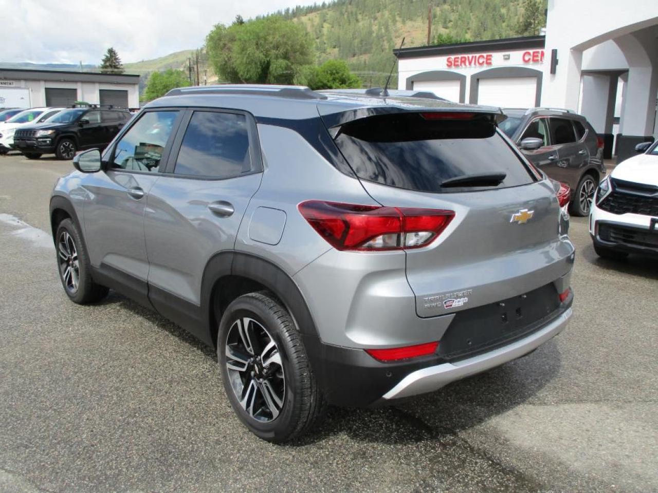 2025 Chevrolet TrailBlazer LT AWD Photo6
