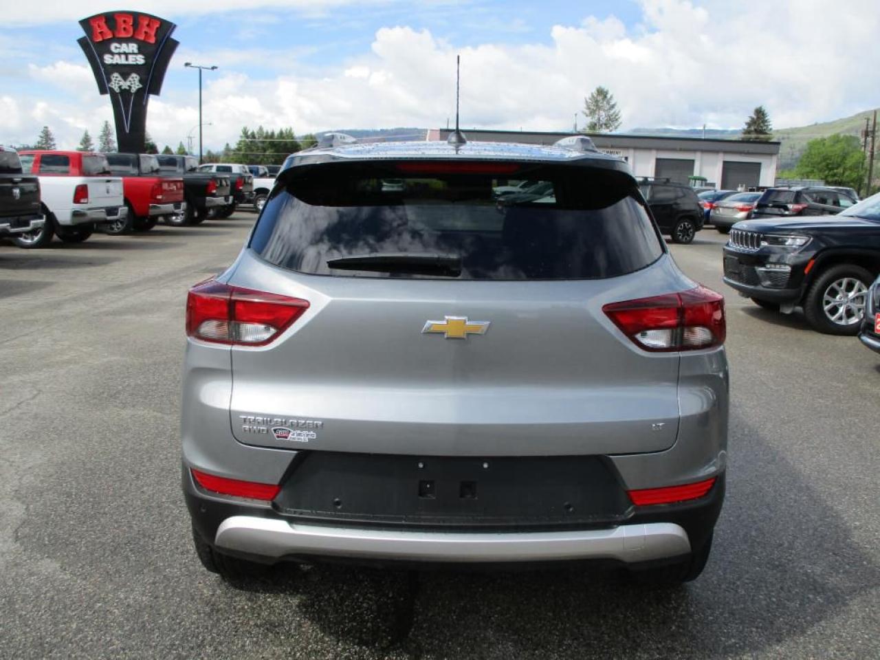 2025 Chevrolet TrailBlazer LT AWD Photo7