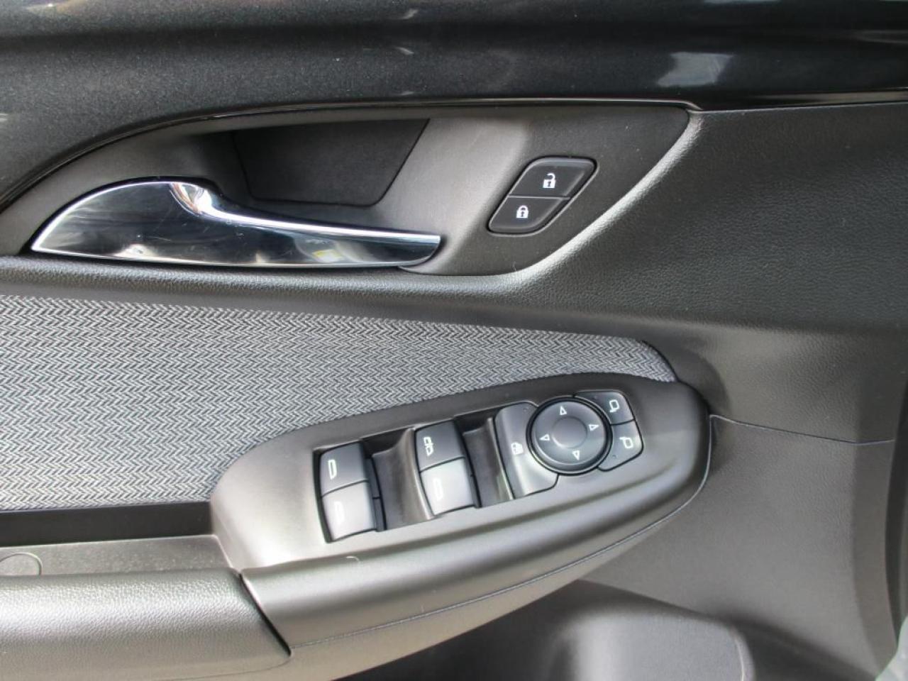 2025 Chevrolet TrailBlazer LT AWD Photo9