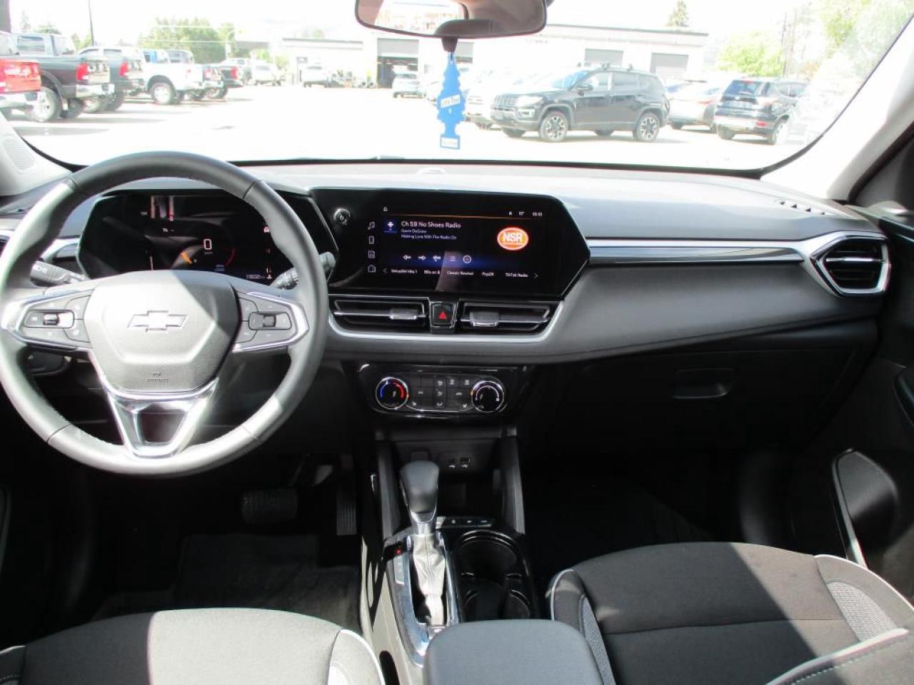 2025 Chevrolet TrailBlazer LT AWD Photo19