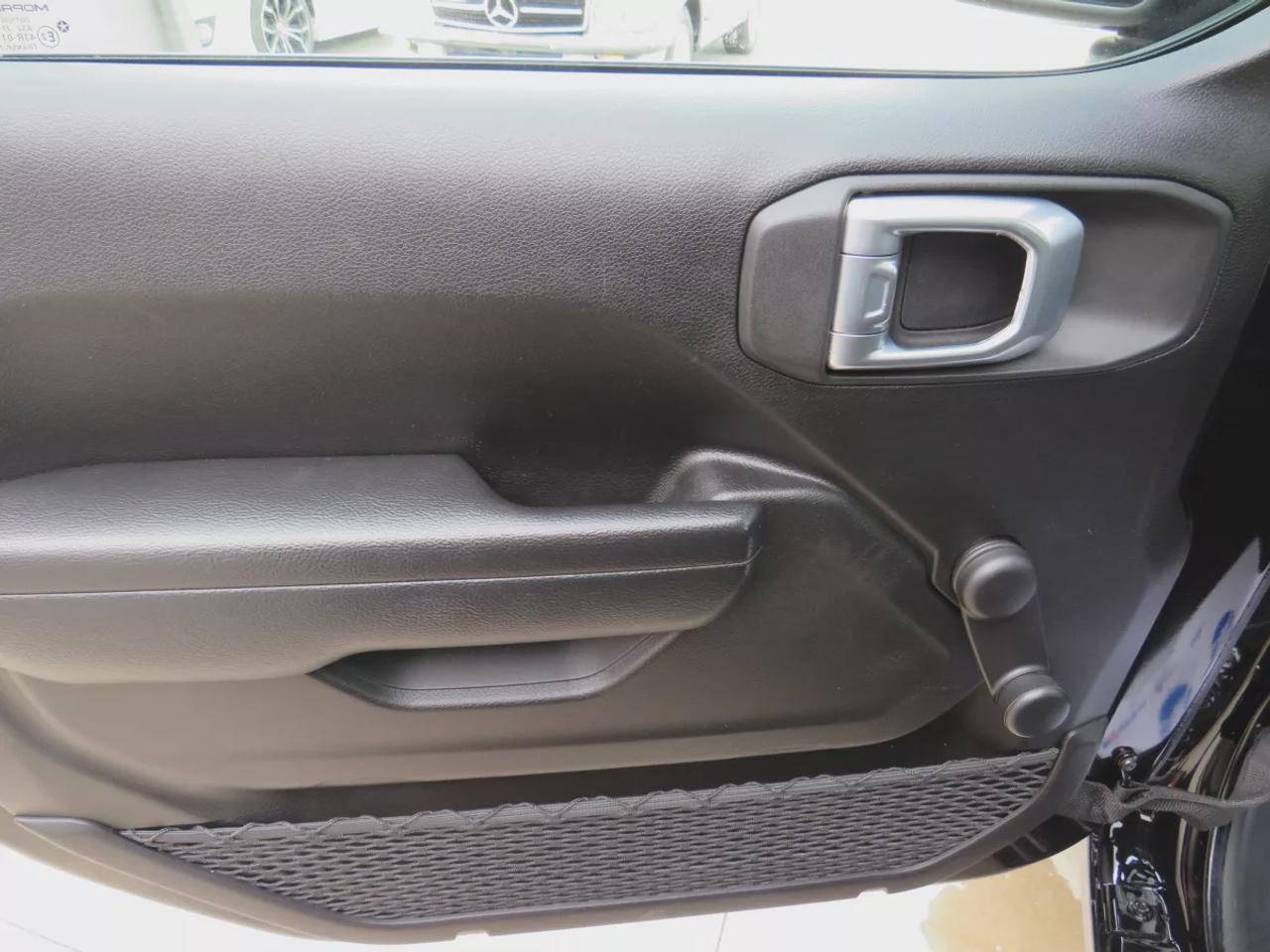 2023 Jeep Wrangler Sport (**CLEAN TITLE/NO ACCIDENTS**SAFETY/CERTIFIED**REMOVABLE HARDTOP**FOG LIGHTS**DIGITAL TOUCHSCREEN**REVERSE CAMERA**STOP&GO**) Photo