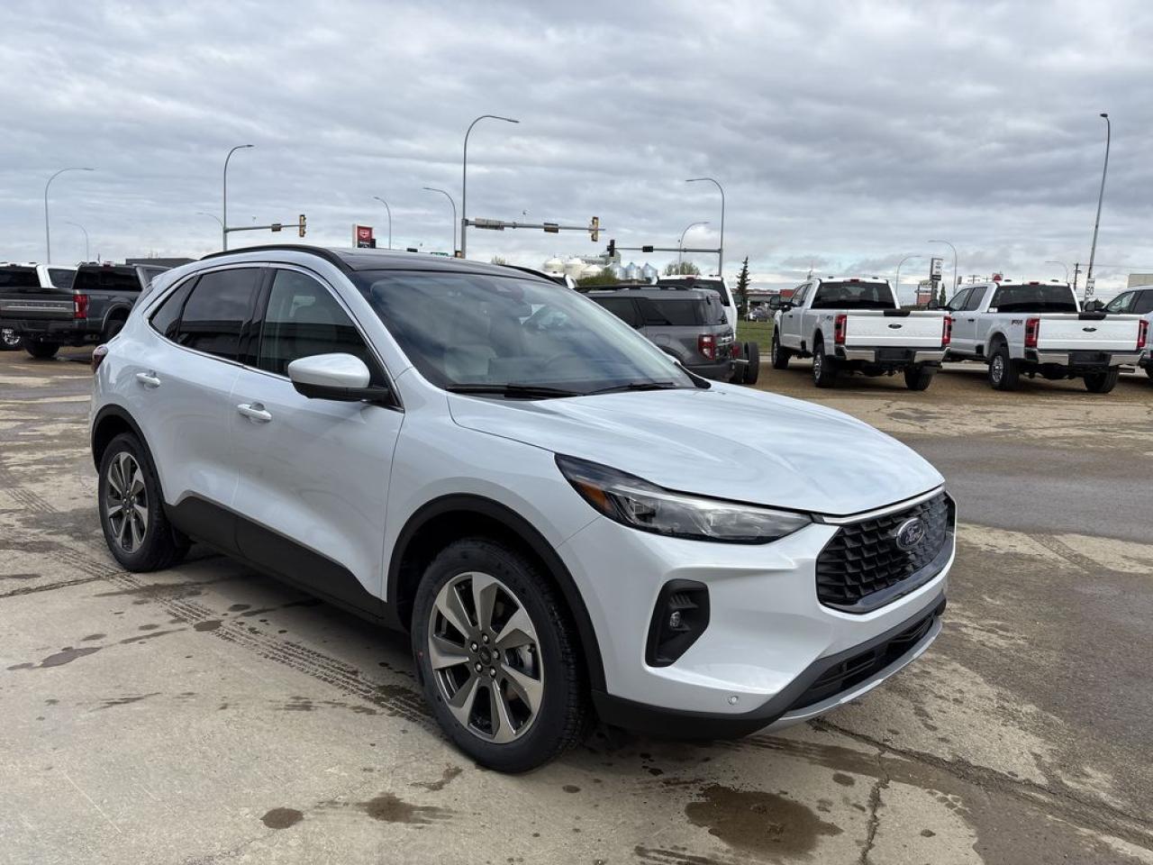 2025 Ford Escape Platinum 601A Photo0