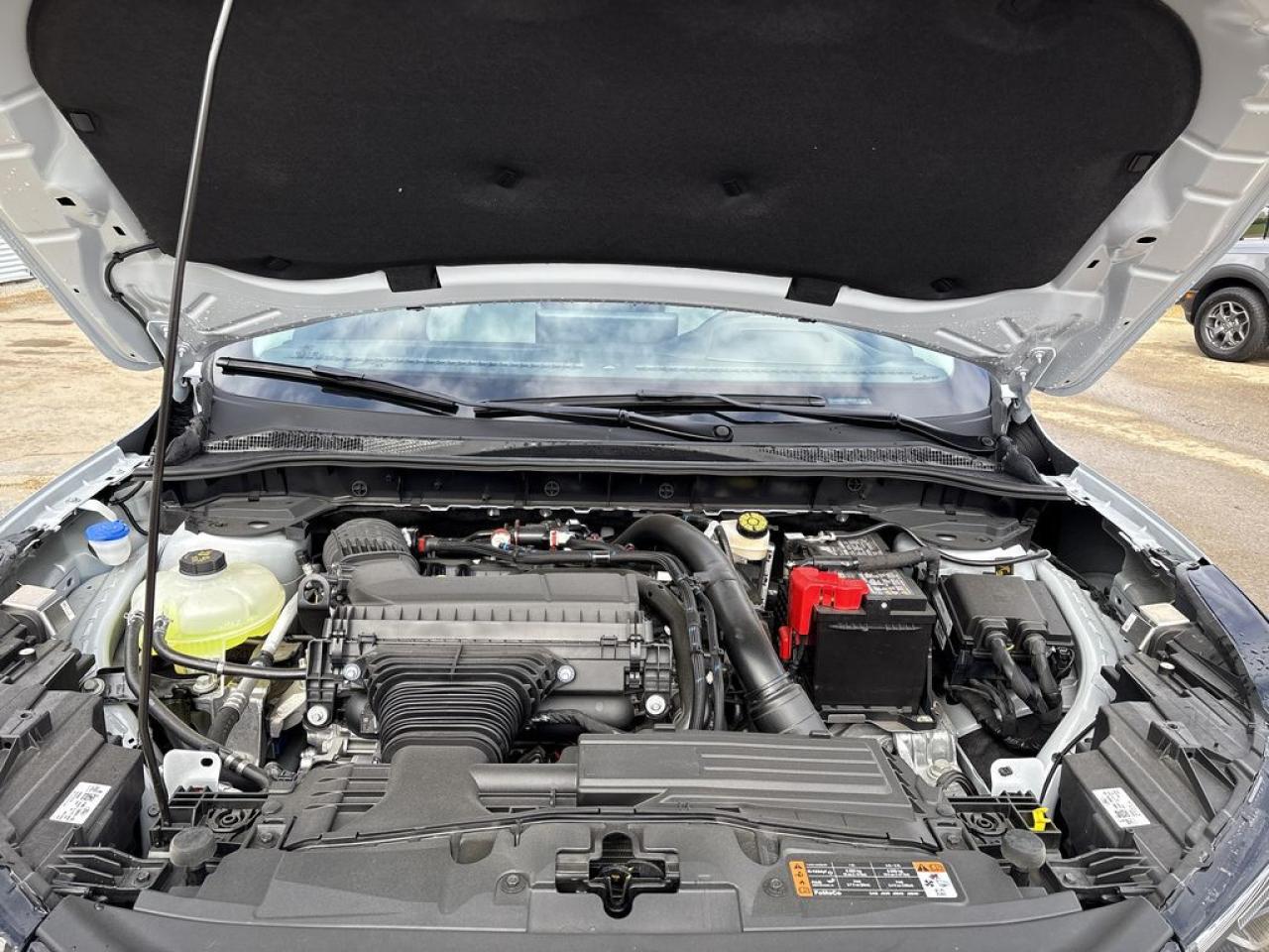 2025 Ford Escape Platinum 601A Photo5