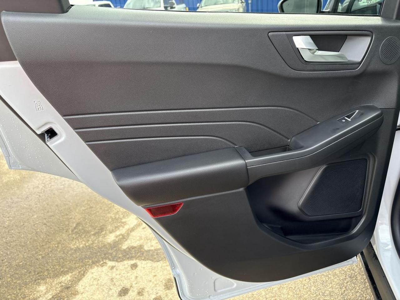2025 Ford Escape Platinum 601A Photo5